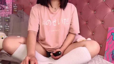 Snapshot of sophievv chatting on 5, 10, 2025 Sophie online show from 5, 10, 2025