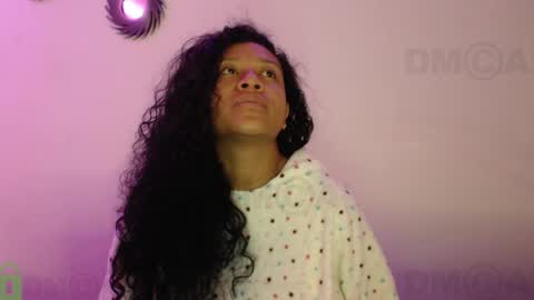 Sophia this is not my real name online show from 16, 12, 2025