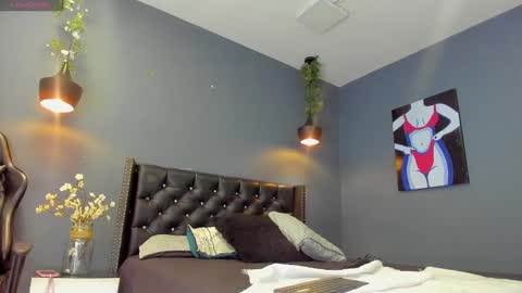 Sophie Taylor online show from 20, 1, 2025