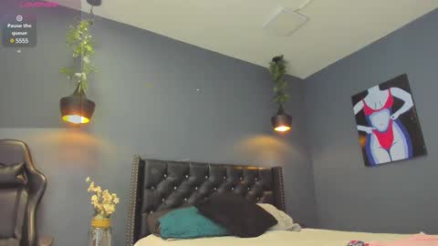 Sophie Taylor online show from 10, 2, 2025