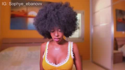 Snapshot of sophye_ebanov chatting on 4, 10, 2025 SEE U HERE OF online show from 4, 10, 2025