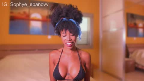 Snapshot of sophye_ebanov chatting on 21, 10, 2025 SEE U HERE OF online show from 21, 10, 2025