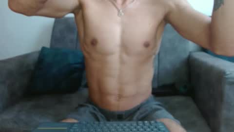 Snapshot of sornero777111 chatting on 14, 4, 2026 businessman online show from 14, 4, 2026