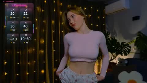 Snapshot of soul_trace chatting on 19, 12, 2025 Adalinda online show from 19, 12, 2025