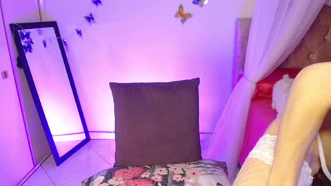 Snapshot of soulmate_aura chatting on 2, 4, 2026 Soul Aura online show from 2, 4, 2026