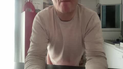 soumisanal2013 online show from 14, 2, 2026