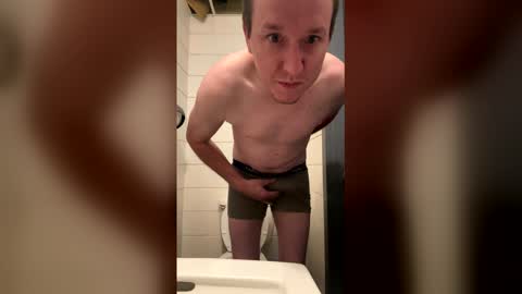 Snapshot of southernblueyes chatting on 4, 4, 2026 Southernblueyes online show from 4, 4, 2026