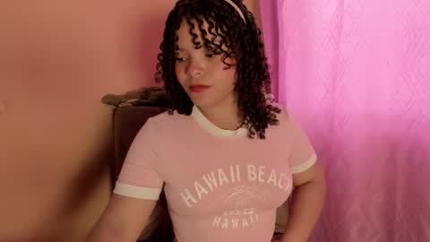 Snapshot of soy_jacky18 chatting on 14, 11, 2025 Jacky online show from 14, 11, 2025