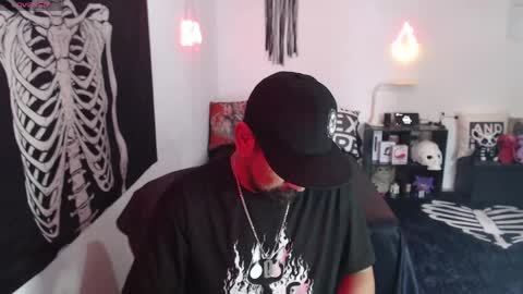 Snapshot of soyelcarlitos chatting on 22, 4, 2026 El Carlitos online show from 22, 4, 2026