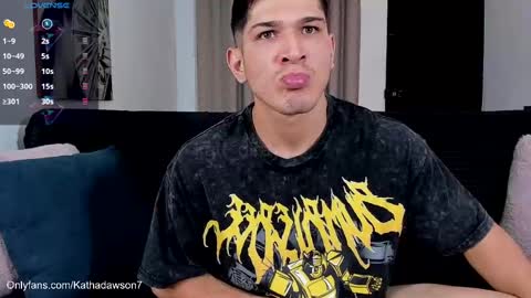 Snapshot of soyraydimarco_ chatting on 2, 10, 2025 RayDimarco  independent model online show from 2, 10, 2025