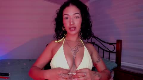 Snapshot of soyvane chatting on 10, 4, 2026 VANESSA online show from 10, 4, 2026