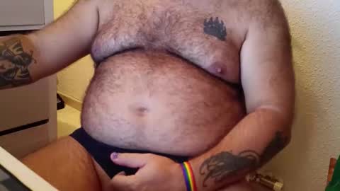 Snapshot of spain_bear chatting on 12, 10, 2025 spain_bear online show from 12, 10, 2025
