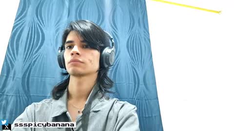 Snapshot of spaiseebuhnaanuh chatting on 7, 3, 2025 Roger online show from 7, 3, 2025