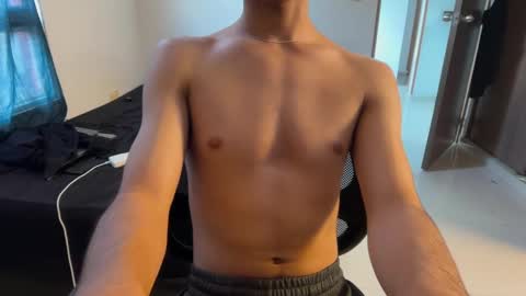 Snapshot of spaiseebuhnaanuh chatting on 13, 9, 2025 Roger online show from 13, 9, 2025