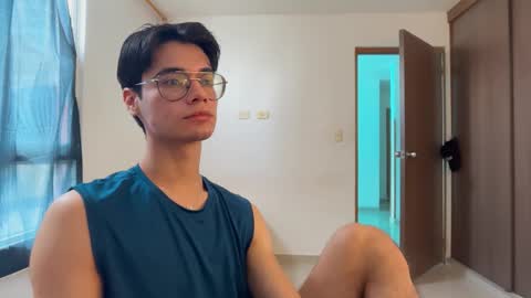 Snapshot of spaiseebuhnaanuh chatting on 19, 9, 2025 Roger online show from 19, 9, 2025