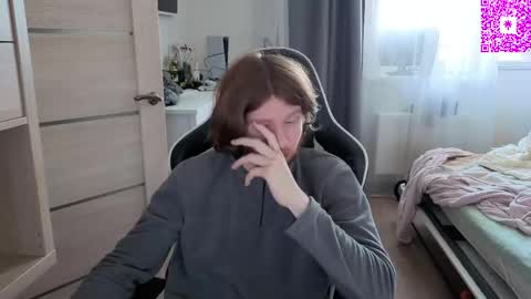 Snapshot of spaisenok chatting on 29, 3, 2026 Mike online show from 29, 3, 2026