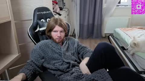 Snapshot of spaisenok chatting on 4, 4, 2026 Mike online show from 4, 4, 2026