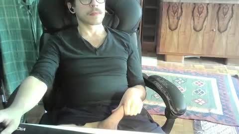 Snapshot of spammeback1 chatting on 20, 5, 2026 BrightSmileBigD online show from 20, 5, 2026