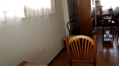 spanish online show from 3, 2, 2025