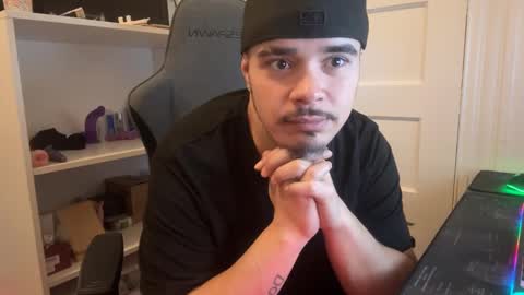 spanishcouple4255 online show from 23, 11, 2025