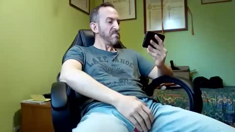 Manu  online show from 22, 2, 2025