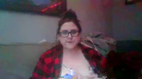 Snapshot of sparklelove69 chatting on 7, 5, 2026 Scottietee online show from 7, 5, 2026