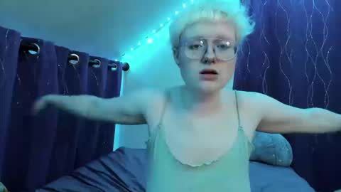 Snapshot of sparkling_water_hate_club chatting on 25, 9, 2025 Atticus Pendragon online show from 25, 9, 2025