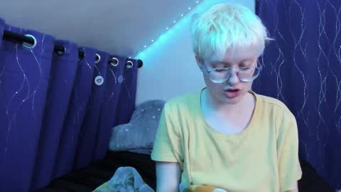 Atticus Pendragon online show from 30, 11, 2025