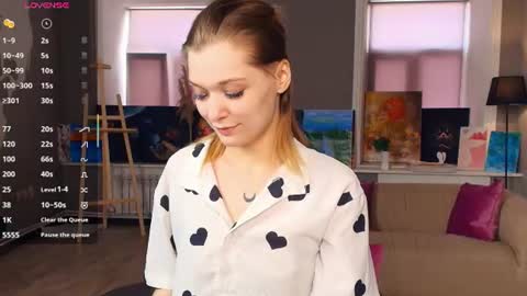 Snapshot of sparkly_k chatting on 18, 6, 2026 Kate online show from 18, 6, 2026