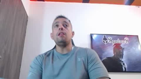 Snapshot of spartacus_cam chatting on 5, 11, 2025 online show from 5, 11, 2025