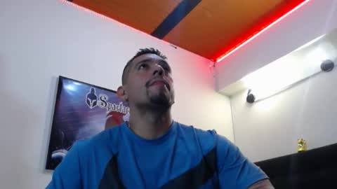 Snapshot of spartacus_cam chatting on 22, 11, 2025 online show from 22, 11, 2025