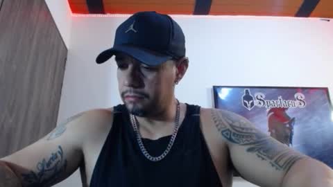 Snapshot of spartacus_cam chatting on 24, 11, 2025 online show from 24, 11, 2025