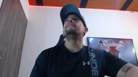 Snapshot of spartacus_cam chatting on 15, 12, 2025 online show from 15, 12, 2025