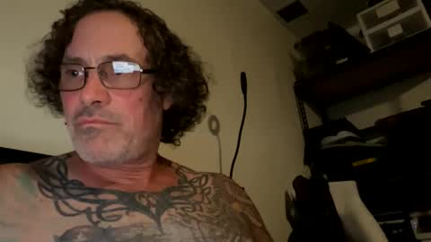 Snapshot of specter1972 chatting on 31, 3, 2026 specter1972 online show from 31, 3, 2026