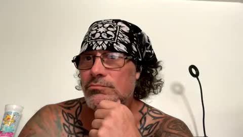 Snapshot of specter1972 chatting on 5, 4, 2026 specter1972 online show from 5, 4, 2026