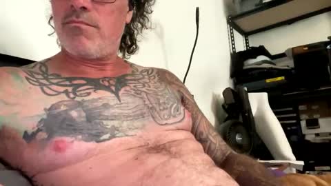 Snapshot of specter1972 chatting on 3, 5, 2026 specter1972 online show from 3, 5, 2026