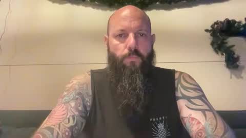 Snapshot of spenderal chatting on 29, 11, 2025 Beard Guy online show from 29, 11, 2025