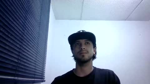 Snapshot of sperm_donor94 chatting on 17, 4, 2026 sperm_donor94 online show from 17, 4, 2026