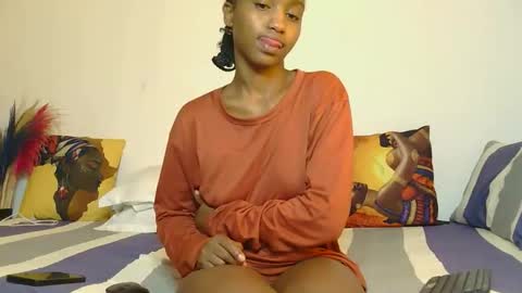 Snapshot of spicy_angels chatting on 3, 12, 2025 Quinter Cheeky online show from 3, 12, 2025