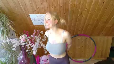 Snapshot of spicyeli chatting on 22, 7, 2026 Eli online show from 22, 7, 2026