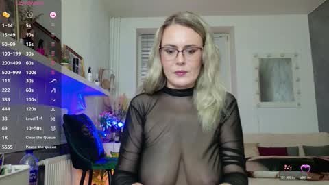 Snapshot of spicyhotmilf chatting on 1, 3, 2026 Lexsy online show from 1, 3, 2026