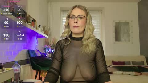 Snapshot of spicyhotmilf chatting on 16, 3, 2026 Lexsy online show from 16, 3, 2026