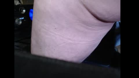 Snapshot of spider19752020 chatting on 15, 4, 2026 bri and mags fun room online show from 15, 4, 2026