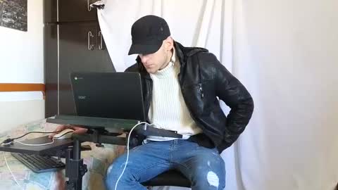 Marco. When Im offline you can view premium content in bio online show from 7, 2, 2025