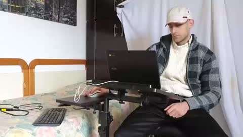 Marco. When Im offline you can view premium content in bio online show from 8, 2, 2025