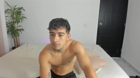 Snapshot of spider_master77 chatting on 22, 2, 2026 spider master online show from 22, 2, 2026