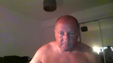 Snapshot of spidey1051a chatting on 22, 11, 2025 spidey1051a online show from 22, 11, 2025
