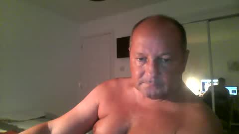 Snapshot of spidey1051a chatting on 1, 12, 2025 spidey1051a online show from 1, 12, 2025