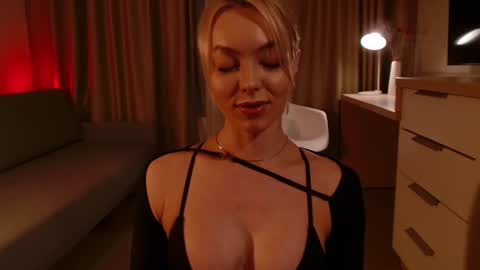 Snapshot of spiklencii chatting on 1, 12, 2024 Elizabeth online show from 1, 12, 2024