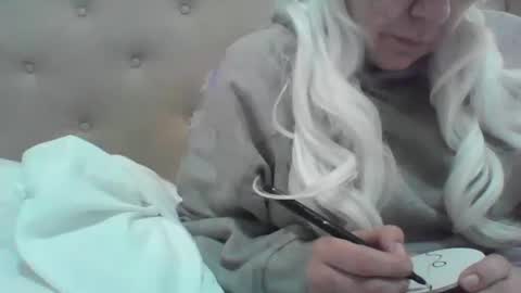 Snapshot of spinnerbitch chatting on 30, 1, 2025 Vanessa Spade online show from 30, 1, 2025